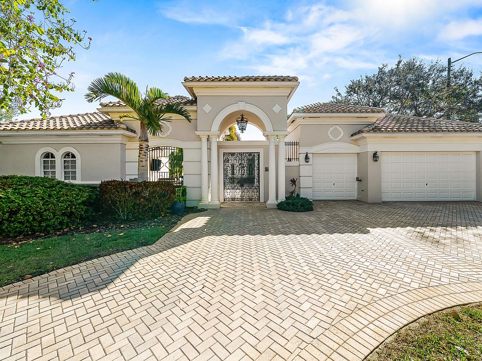 1st image of 4413 Cycad Lane