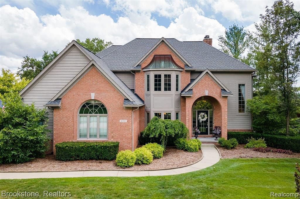 8285 Brookstone Ln Clarkston MI 48348 Zillow