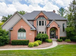 8272 Brookstone Ln Clarkston MI 48348 Zillow