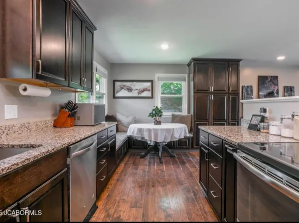 7380 E Sunrise Ct, Columbia, MO 65201