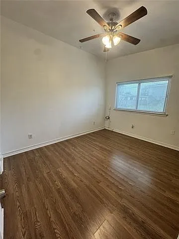 3423 Delaware Ave — Photo 4