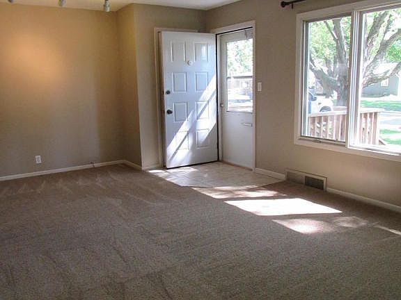 2nd image of 912 10th St