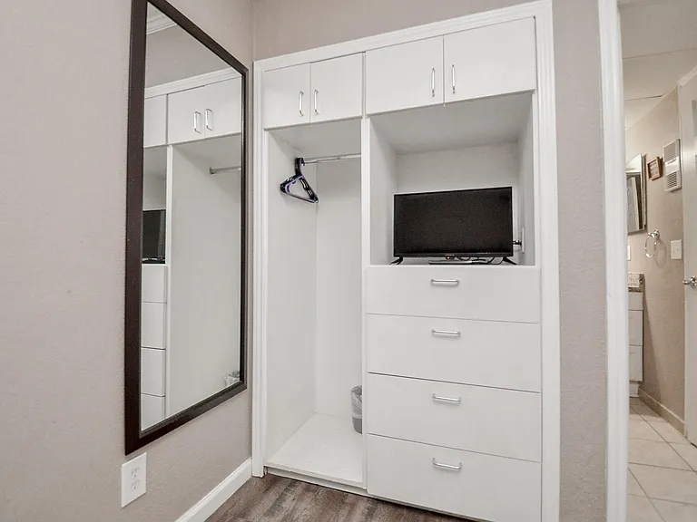 6102 Seawall Blvd #102B — Photo 25