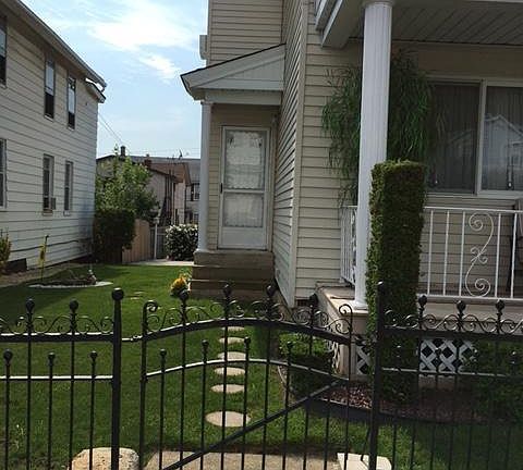 2nd image of 338-340 N Bromley Ave