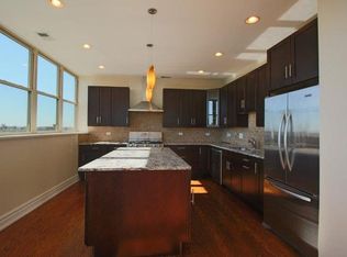 1470 W Carmen Ave, Chicago, IL 60640