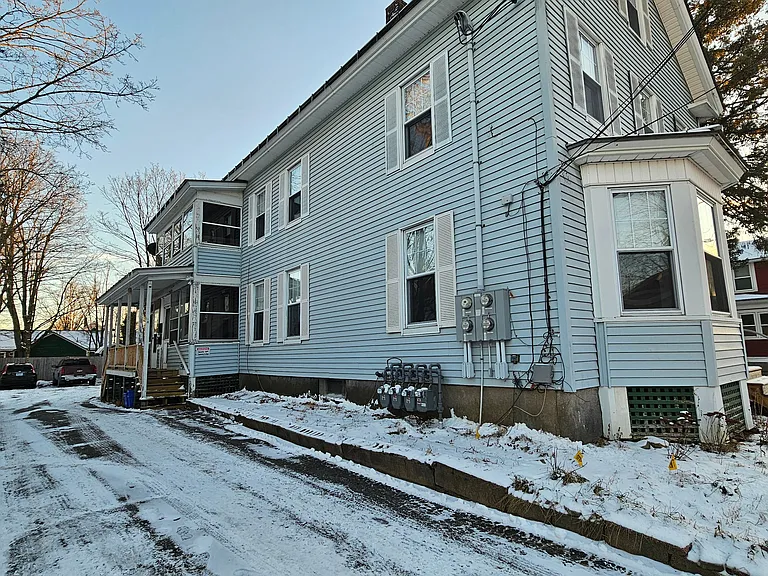 Thompson St — Photo 10