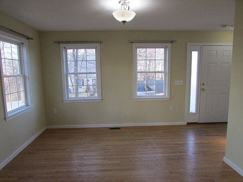 3rd image of 55 Glenrose Ave
