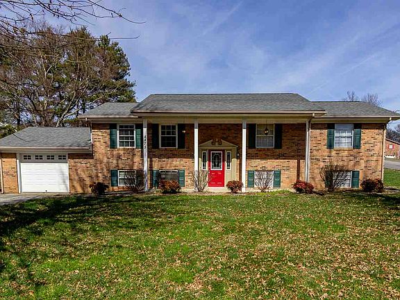 2nd image of 4475 Brockwood Dr