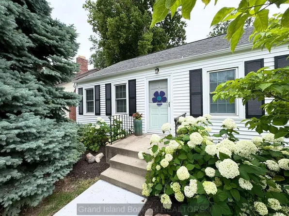 1435 Van Dorn St, Lincoln, NE 68502