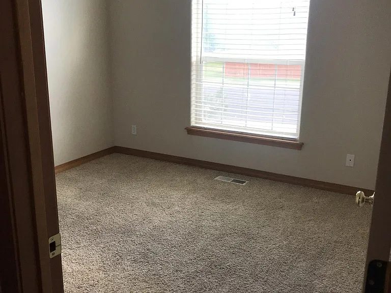 3219 W Canyon Lakes Dr — Photo 29