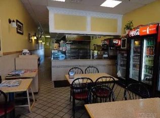 8 Cold Spring Rd, Syosset, NY 11791