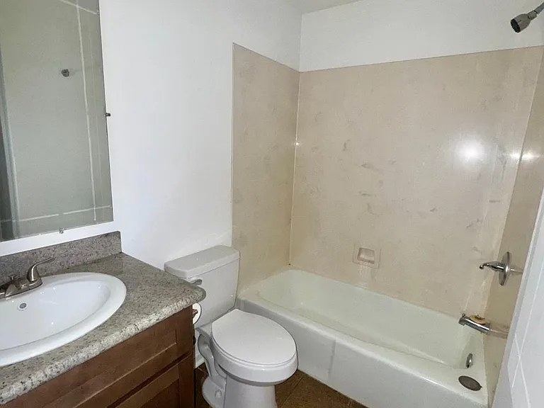 1632 Carrollton Ave #11 — Photo 4