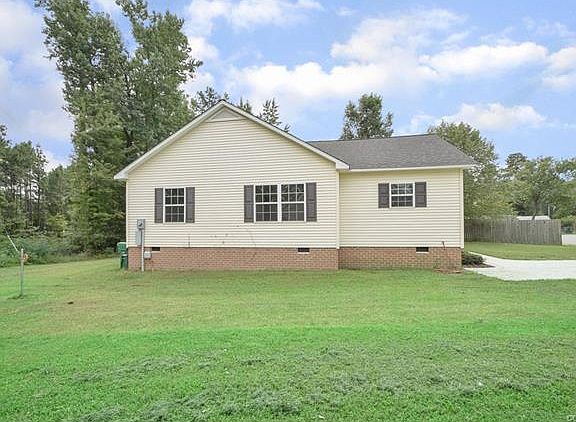 3rd image of 2401 Gracie White Cir