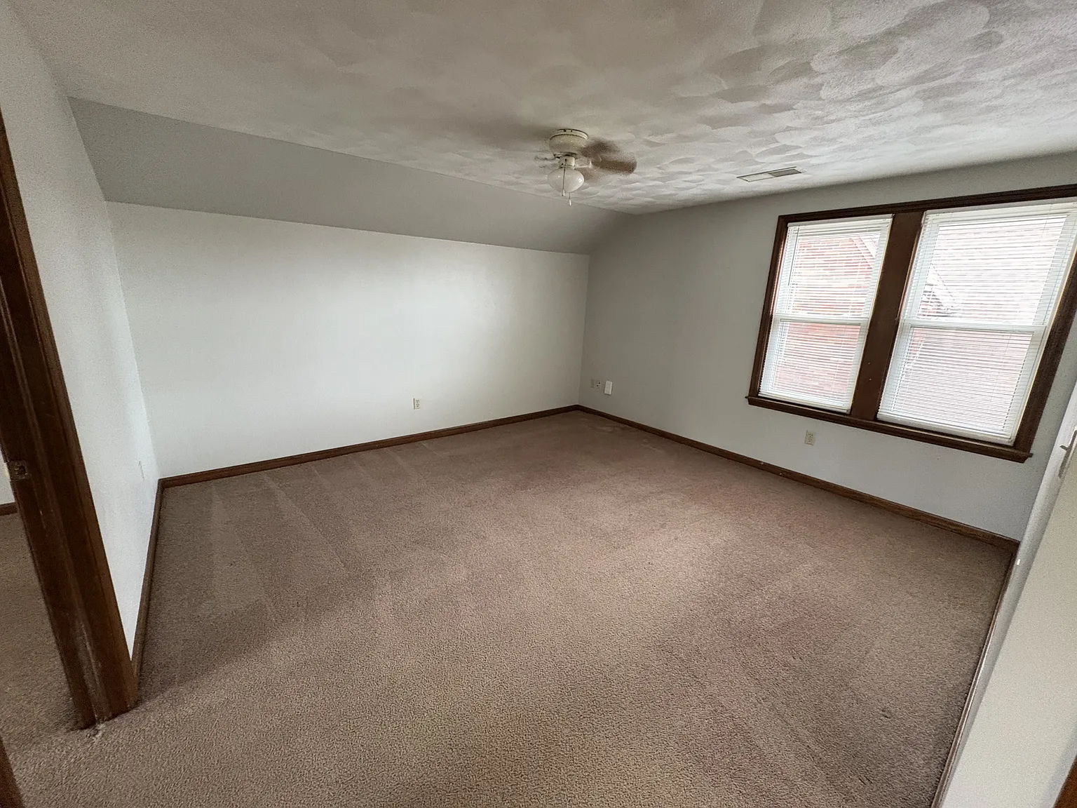 307 W. 6th Jasper - 307 1/2 — Photo 4