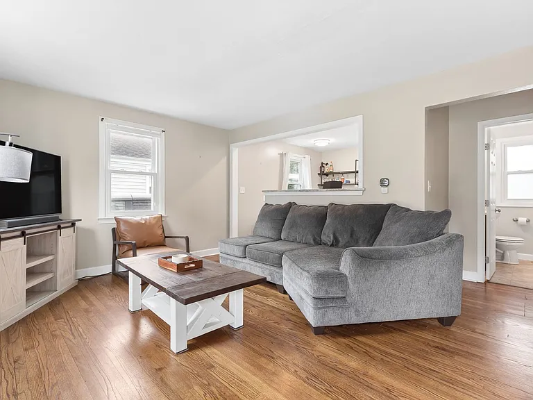 1325 Calla Ave — Photo 5