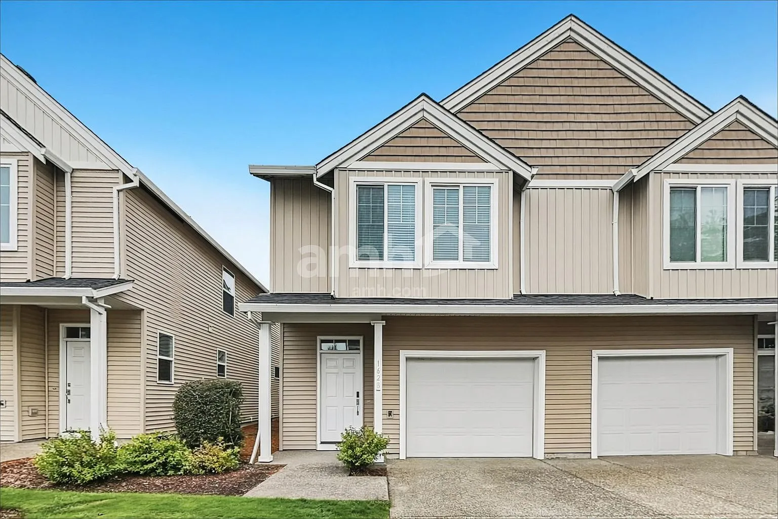 3 bed, 2.5 bath, 1521 sqft, $2,580 — Photo 1
