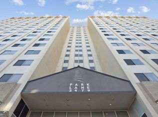2479 Peachtree Rd NE APT 607, Atlanta, GA 30305