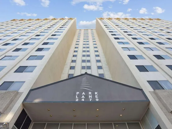 2479 Peachtree Rd NE APT 607, Atlanta, GA 30305