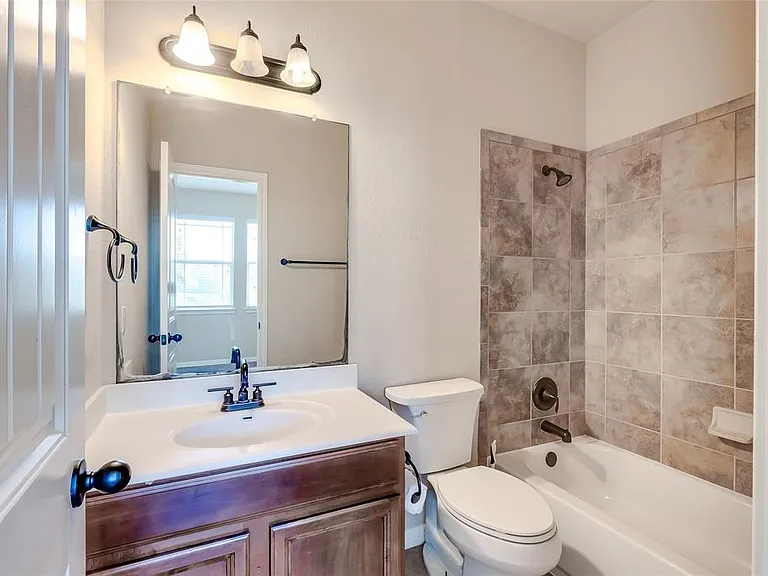 11300 Cherisse Dr — Photo 23