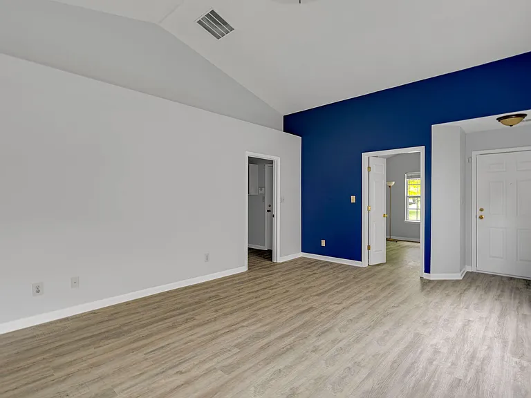 5182 Pin Oak Dr — Photo 6