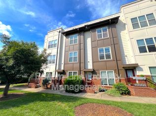 841 Seigle Point Dr, Charlotte, NC 28204