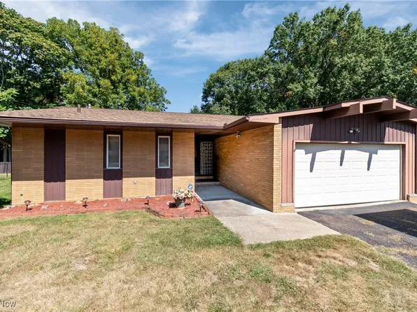 441 Sandhurst Rd, Akron, OH 44333