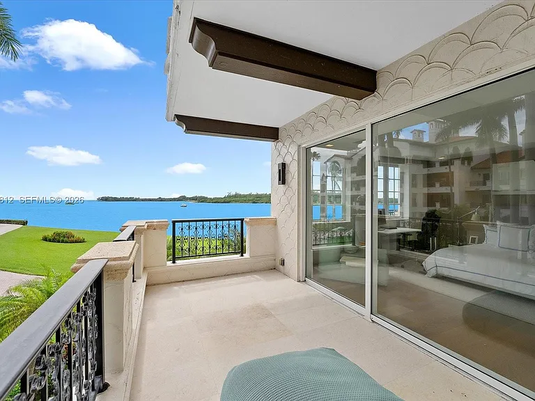 4921 Fisher Island Dr #4921 — Photo 43