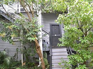 33 New St APT B, Charleston, SC 29401