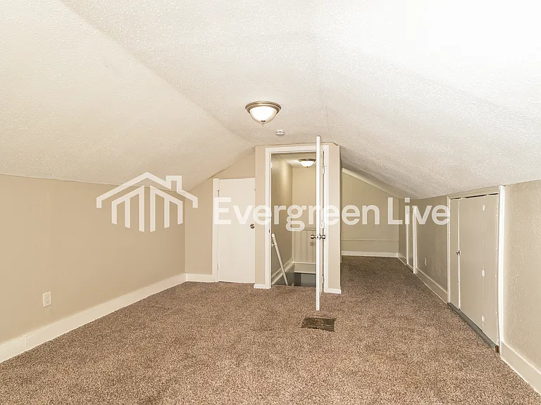 7063 Julian Ave — Photo 11