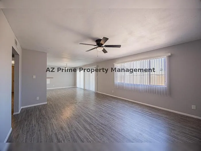 4704 S La Rosa Dr — Photo 7