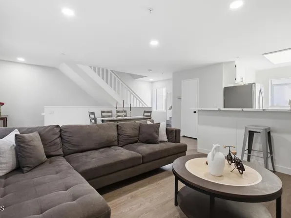 819 S B St, Oxnard, CA 93030