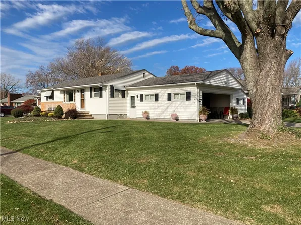 1404 Birch Ct, Lorain, OH 44053