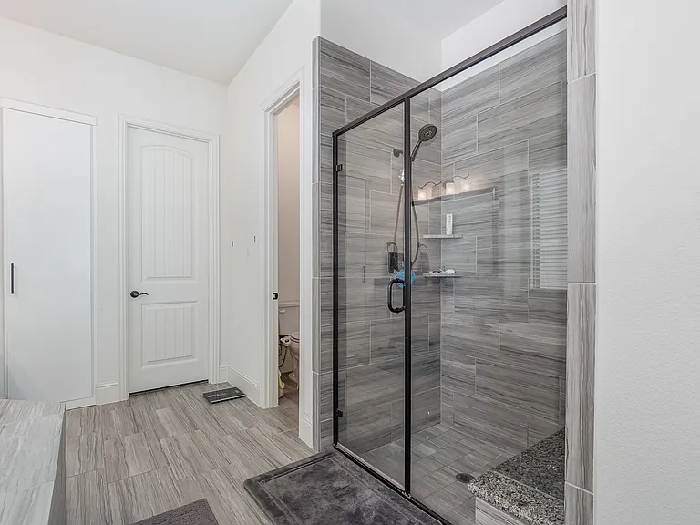 605 Conifer Ln — Photo 16