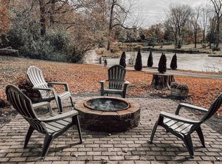 6725 Mann Rd, Indianapolis, IN 46221