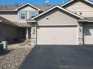 819 Winsome Way NW, Isanti, MN 55040