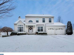 12 Rockingham Dr, Marlton, NJ 08053