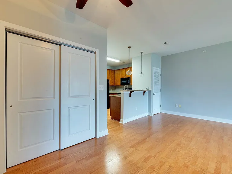 630 Calvert St #407 — Photo 17