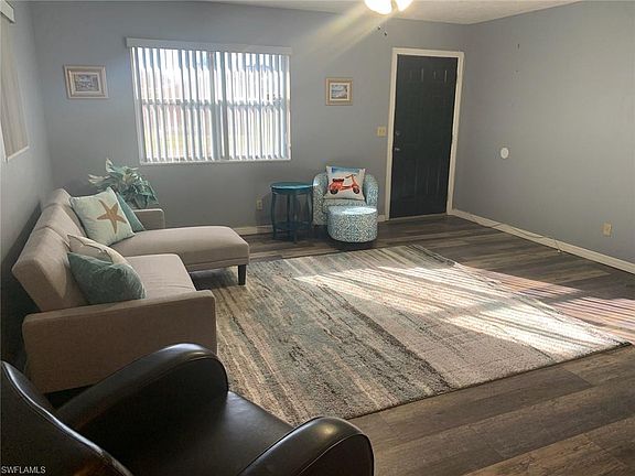 5th image of 2700 Parker Ave