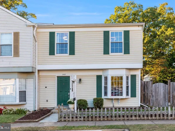 2162 Mager Dr, Herndon, VA 20170