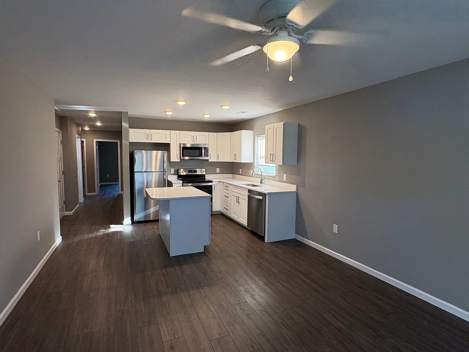 3 bed, 1200 sqft, $1,495 — Photo 3