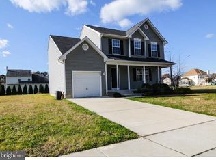 420 Caroline Ln, Millville, NJ 08332