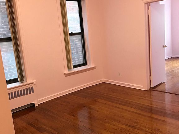 3rd image of 14909 Northern Blvd APT 3D