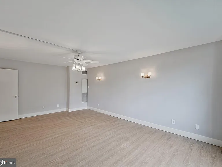 5101 River Rd #618 — Photo 18