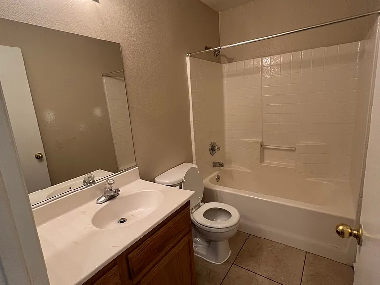4740 Mountain Snow St — Photo 7