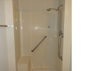 10 Ardis Ln, Hendersonville, NC 28792