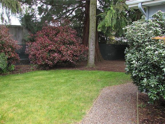 4th image of 754 Mountain Villa Dr