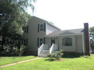 12 Lynn Dr, Preston, CT 06365