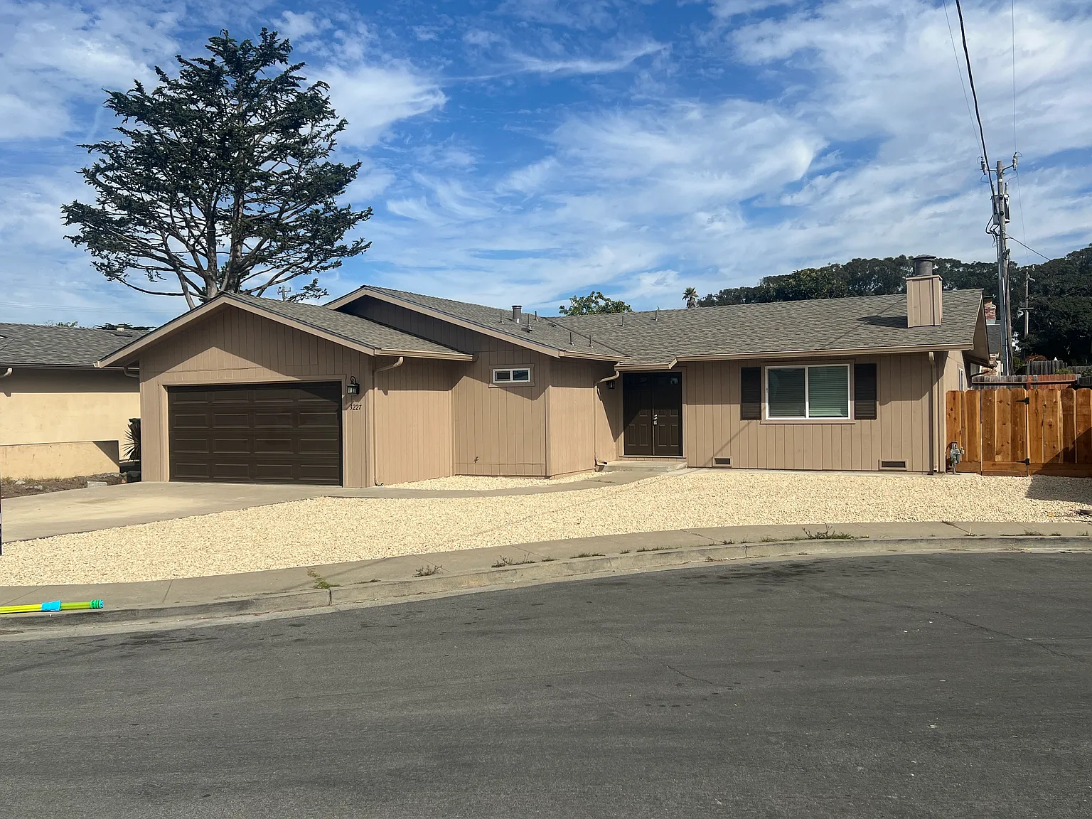 3227 Martin Cir photo 1
