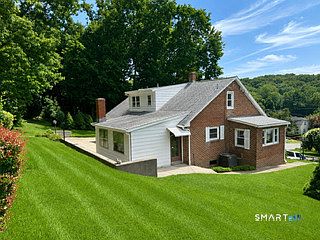1st image of 32 Homestead Avenue