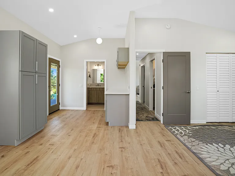 4587 Kukui St #B — Photo 5